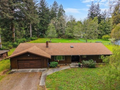 Solid home in the country yet close to town, on one acre at the - photo 1