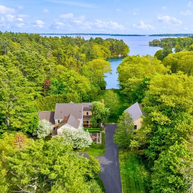Coastal Estate near Portland, Maine. Set on 2.9 private acres - photo 1