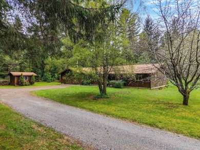 Solid home in the country yet close to town, on one acre at the - photo 3