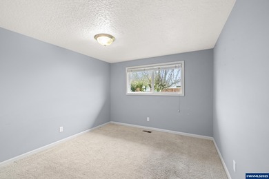 Come live the golf resort lifestyle in desirable Woodburn