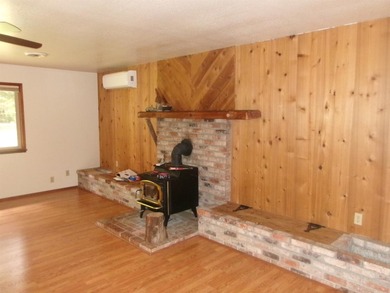 Solid home in the country yet close to town, on one acre at the - photo 6