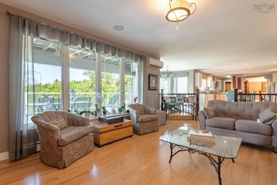 Your own private Lakefront retreat with 8210 sq feet of luxury - photo 18