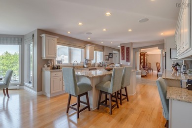 Your own private Lakefront retreat with 8210 sq feet of luxury - photo 19