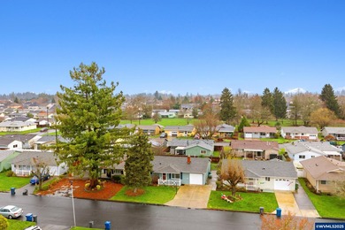 Come live the golf resort lifestyle in desirable Woodburn
