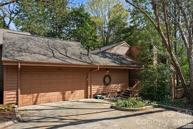Lake Townhome/Townhouse For Sale in Charlotte, North Carolina