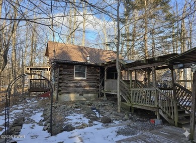 Dresser Lake Home For Sale in Tobyhanna Pennsylvania