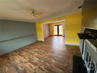 Great opportunity to make this 2-bedroom, 1.5-bath end-unit - photo 5