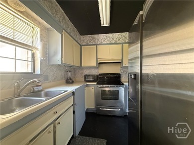 Great opportunity to make this 2-bedroom, 1.5-bath end-unit - photo 9