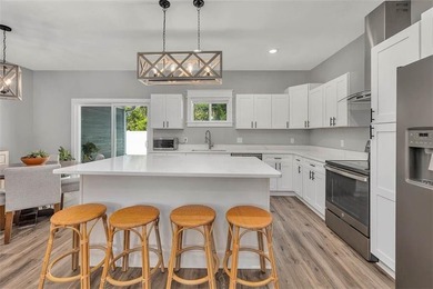 BIG LOT, beautifully designed 3BR/2BA home in the sought-after - photo 4