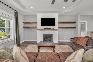 BIG LOT, beautifully designed 3BR/2BA home in the sought-after - photo 5