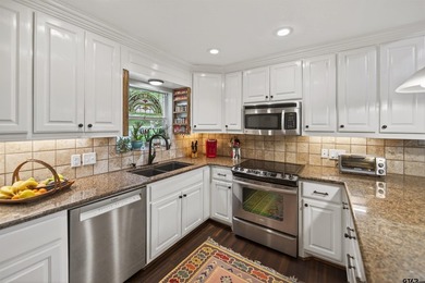 Absolutely Adorable Waterfront Cottage on Lake Cypress Springs! - photo 16