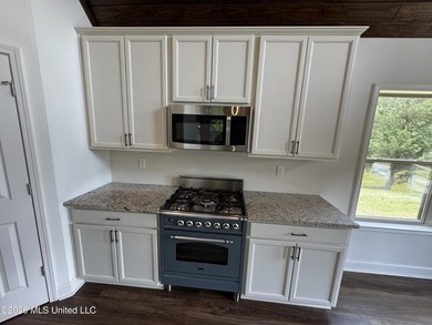 Welcome to your private retreat in the heart of Wilkinson - photo 17
