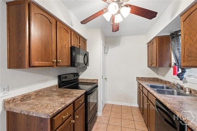 Looking for the perfect place to call home? This charming - photo 6