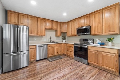 Charming single-level home offering comfort, functionality, and - photo 5