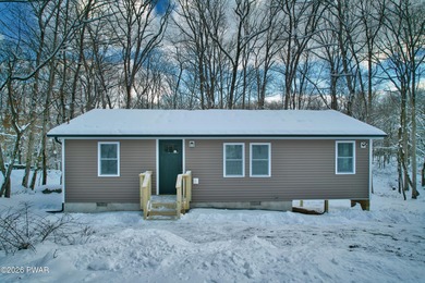 Marcel Lake Home For Sale in Dingmans Ferry Pennsylvania