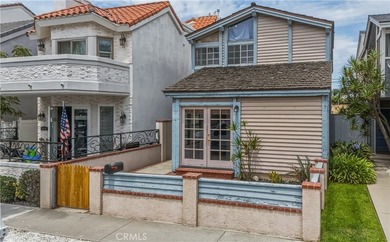 Downtown Huntington Beach Fixer Opportunity! Rare opportunity to - photo 4