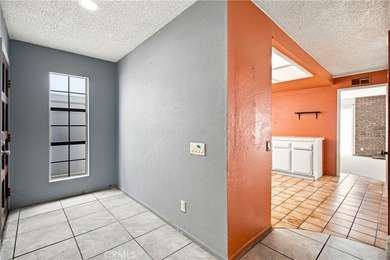 Downtown Huntington Beach Fixer Opportunity! Rare opportunity to - photo 9