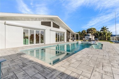 This is a unique and gorgeous waterfront paradise and a true - photo 28