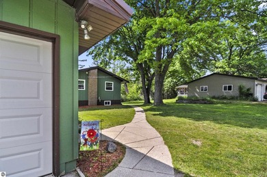 Enjoy beautiful views of Stoneledge Lake from the spacious back - photo 44