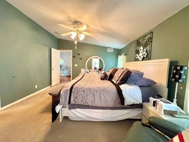 Partially furnished and move-in ready - just bring your - photo 45