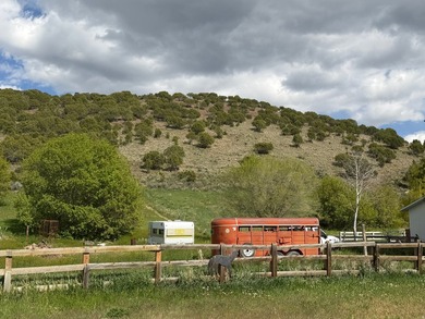 Escape to Bear Lake and enjoy the character of this log cabin - photo 4