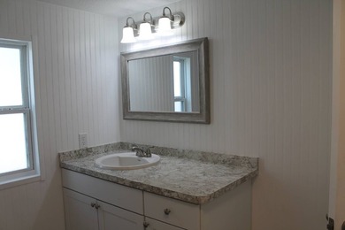 Welcome to your Florida dream home! This beautifully remodeled - photo 8