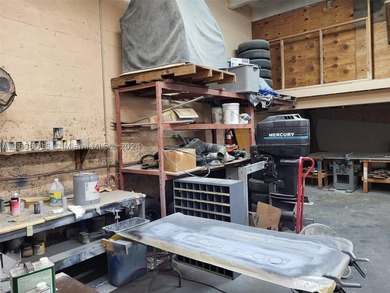 Amazing opportunity Great Warehouse Location in Miami 15 minutes - photo 11
