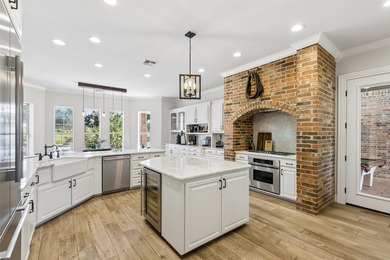 Private Equestrian Estate. A rare opportunity to own a turnkey - photo 11