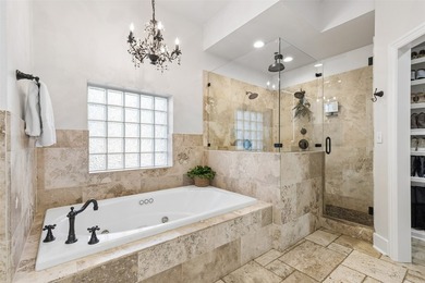 Private Equestrian Estate. A rare opportunity to own a turnkey - photo 15