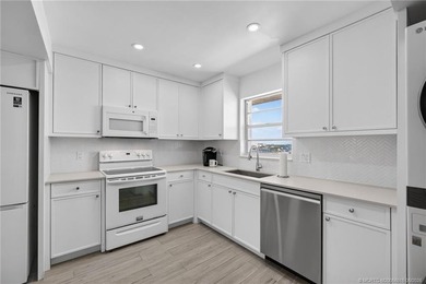 Enjoy breathtaking million-dollar Intracoastal and park views - photo 15