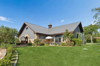 Private Equestrian Estate. A rare opportunity to own a turnkey - photo 19