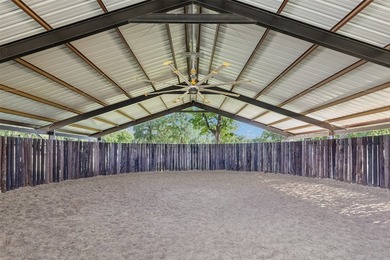 Private Equestrian Estate. A rare opportunity to own a turnkey - photo 31