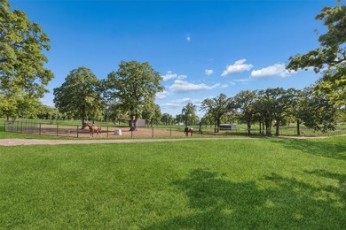 Private Equestrian Estate. A rare opportunity to own a turnkey - photo 34