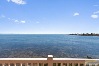 Spectacular million-dollar waterfront views set the stage for - photo 34