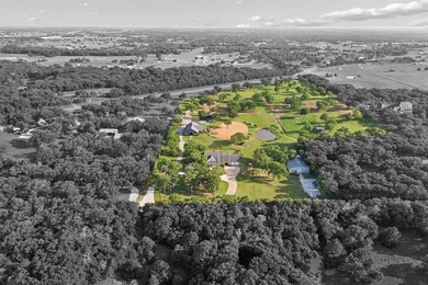 Private Equestrian Estate. A rare opportunity to own a turnkey - photo 39