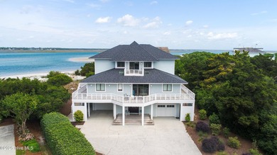 Spectacular coastal residence on Figure Eight Island with - photo 1