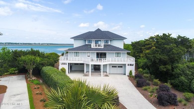 Spectacular coastal residence on Figure Eight Island with - photo 2