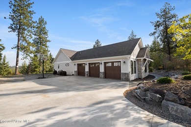 Experience North Idaho luxury with this exquisite, custom-built - photo 45