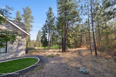 Experience North Idaho luxury with this exquisite, custom-built - photo 48