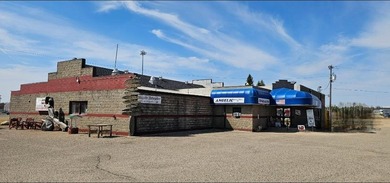 The possibilities are endless with this 9250 sq ft building - photo 1