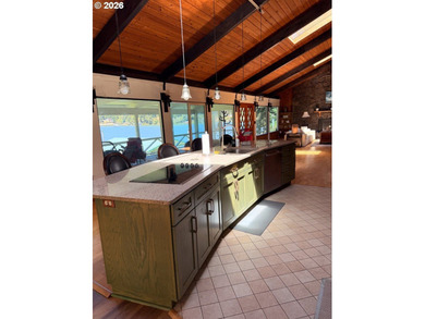 A rare opportunity to own one of Tenmile Lake's most exceptional - photo 10
