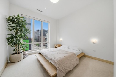 Beautifully designed 3-bedroom + den, 3.1-bath corner residence - photo 22