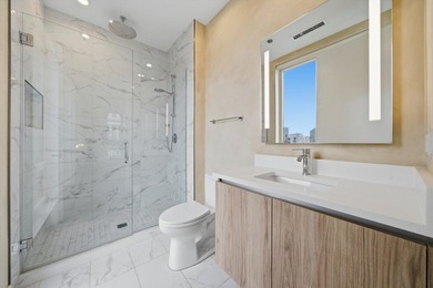 Beautifully designed 3-bedroom + den, 3.1-bath corner residence - photo 23