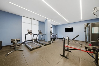 Beautifully designed 3-bedroom + den, 3.1-bath corner residence - photo 27