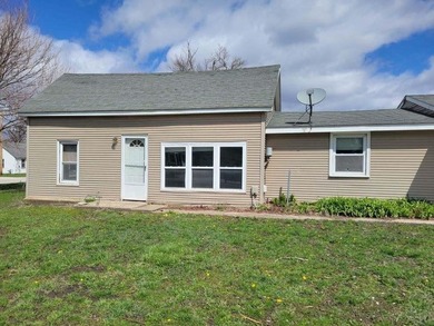 Single-Level Home on a Spacious Corner Lot in Orleans! Enjoy the - photo 1
