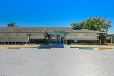 Beautifully maintained and fully furnished 1-bedroom home - photo 31