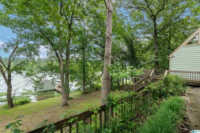 Wow! Everyone's been looking for a Great Lake fixer-upper under - photo 32