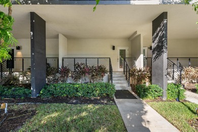 BOATERS DREAM!!! Dock your boat in your back yard w/50amp elec