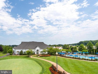 Welcome to this impeccably maintained top level 2-bedroom - photo 44