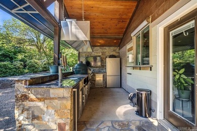 An exceptional investment opportunity and the ultimate lakefront - photo 12
